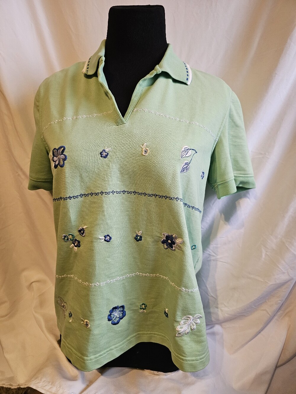 Light Green Embroidered Polo Shirt Vintage Medium